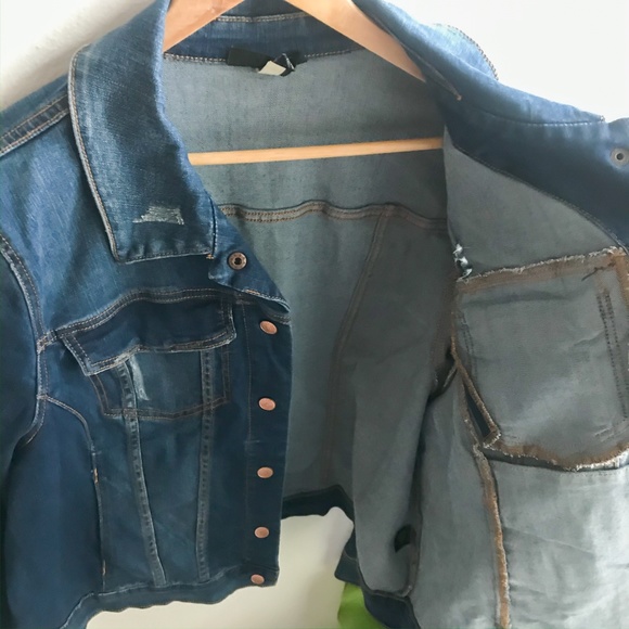 Lane Bryant Denim Jacket Slightly Distressed 22 - Picture 6 of 7